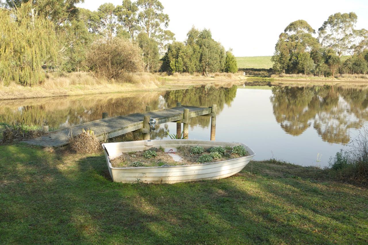 Little Lake Cottage Nyora Exteriér fotografie