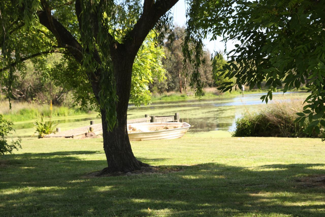 Little Lake Cottage Nyora Exteriér fotografie
